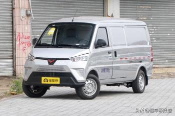 新车 | 五菱EV50纯电动客车版上市 售11.18万元起  